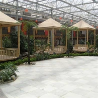 Lasiravintola kasvihuone